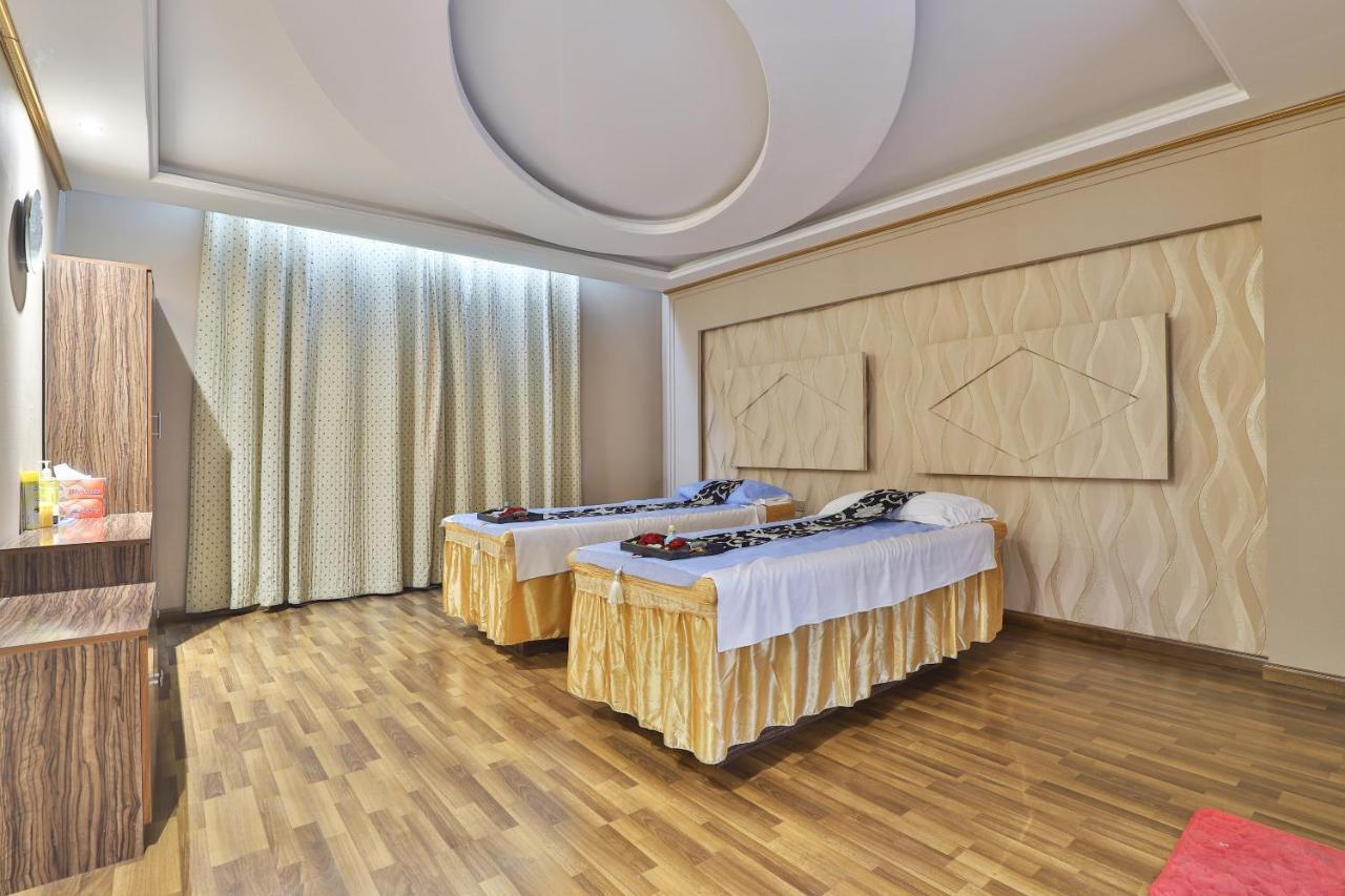 Oyo 366 Waves Hotel Ajman Exterior foto