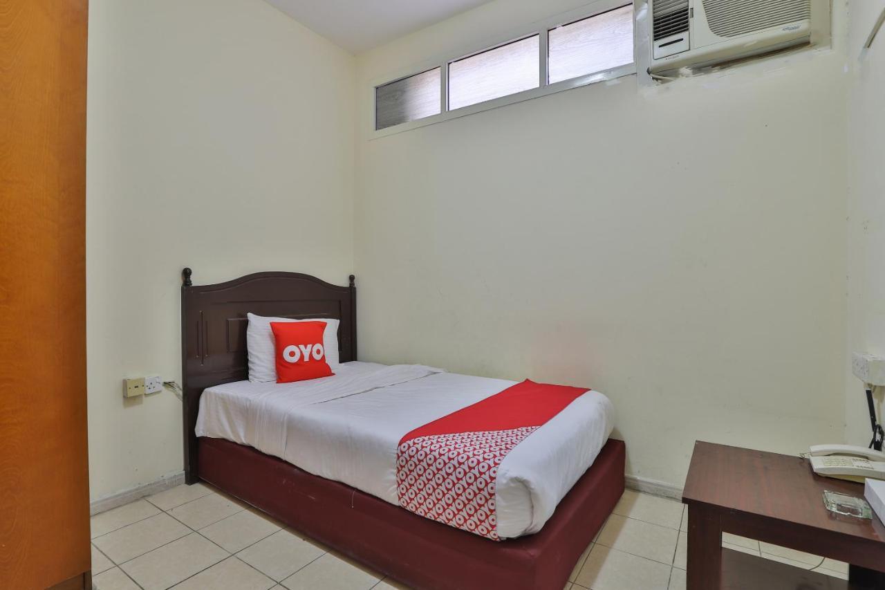 Oyo 366 Waves Hotel Ajman Exterior foto